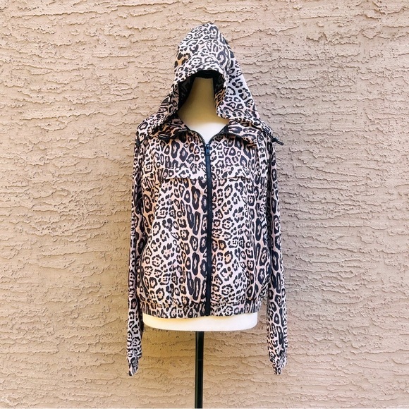 Onzie leopard print Breakaway jacket - Picture 2 of 11